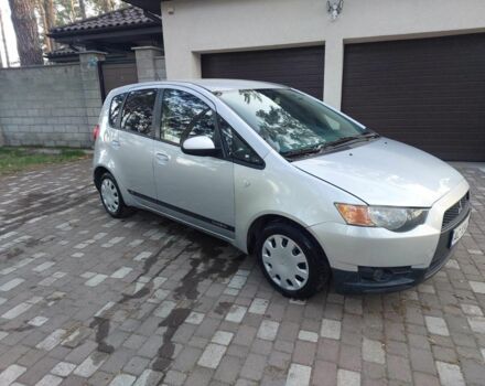 Сірий Міцубісі Кольт, об'ємом двигуна 1.3 л та пробігом 150 тис. км за 3999 $, фото 1 на Automoto.ua