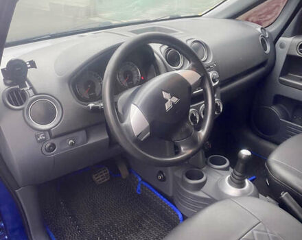 Синій Міцубісі Кольт, об'ємом двигуна 1.33 л та пробігом 132 тис. км за 6000 $, фото 12 на Automoto.ua