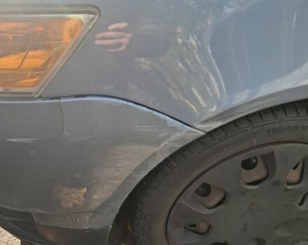 Мицубиси Кольт 2008 в Киеве на Automoto.ua Синий Мицубиси Кольт, объемом двигателя 1.1 л и пробегом 220 тыс. км за 3000 $, фото 5 на Automoto.ua