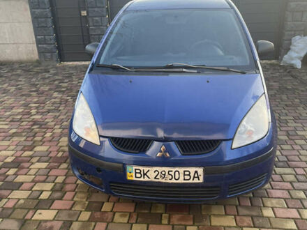 Синий Мицубиси Кольт, объемом двигателя 1.33 л и пробегом 332 тыс. км за 3400 $, фото 1 на Automoto.ua