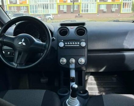 Зеленый Мицубиси Кольт, объемом двигателя 1.33 л и пробегом 188 тыс. км за 4200 $, фото 9 на Automoto.ua