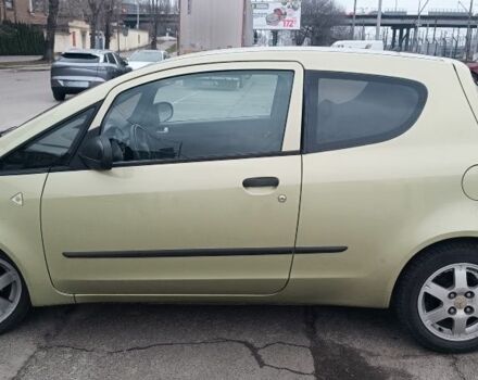 Зелений Міцубісі Кольт, об'ємом двигуна 1.3 л та пробігом 160 тис. км за 3500 $, фото 3 на Automoto.ua