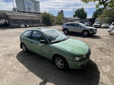 Міцубісі Кольт 1996 у Одесі на Automoto.ua Зелений Міцубісі Кольт, об'ємом двигуна 1.3 л та пробігом 250 тис. км за 1000 $, фото 1 на Automoto.ua