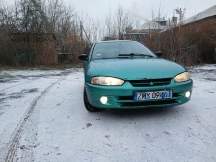 Зеленый Мицубиси Кольт, объемом двигателя 1.5 л и пробегом 234 тыс. км за 1017 $, фото 1 на Automoto.ua