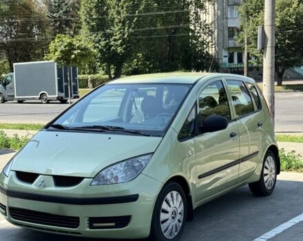 Зеленый Мицубиси Кольт, объемом двигателя 1.3 л и пробегом 250 тыс. км за 4000 $, фото 1 на Automoto.ua