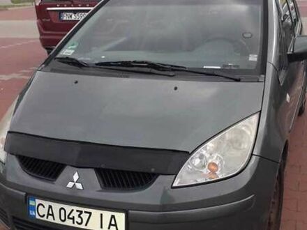 Міцубісі Кольт 2005 у Звенигородка на Automoto.ua Зелений Міцубісі Кольт, об'ємом двигуна 1.5 л та пробігом 159 тис. км за 3000 $, фото 1 на Automoto.ua