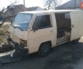 Белый Мицубиси Делика, объемом двигателя 2.3 л и пробегом 440 тыс. км за 1698 $, фото 1 на Automoto.ua