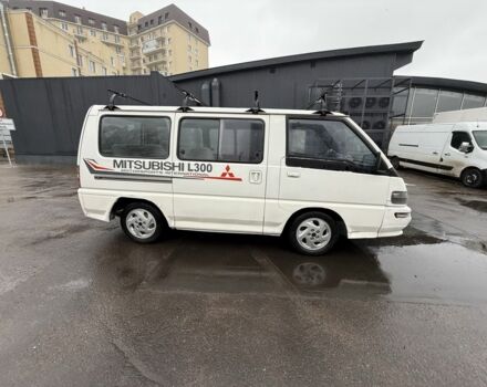 Білий Міцубісі Деліка, об'ємом двигуна 2.5 л та пробігом 350 тис. км за 2700 $, фото 1 на Automoto.ua