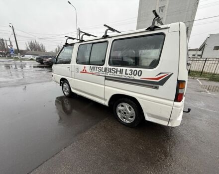 Білий Міцубісі Деліка, об'ємом двигуна 2.5 л та пробігом 350 тис. км за 2700 $, фото 5 на Automoto.ua