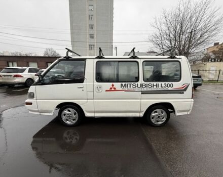 Білий Міцубісі Деліка, об'ємом двигуна 2.5 л та пробігом 350 тис. км за 2700 $, фото 6 на Automoto.ua