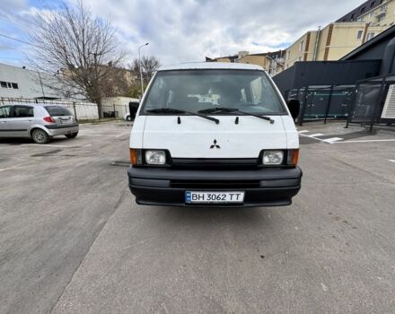 Белый Мицубиси Делика, объемом двигателя 2.5 л и пробегом 350 тыс. км за 2999 $, фото 11 на Automoto.ua