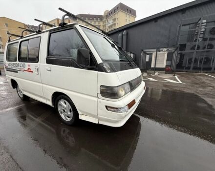 Білий Міцубісі Деліка, об'ємом двигуна 2.5 л та пробігом 350 тис. км за 2700 $, фото 1 на Automoto.ua