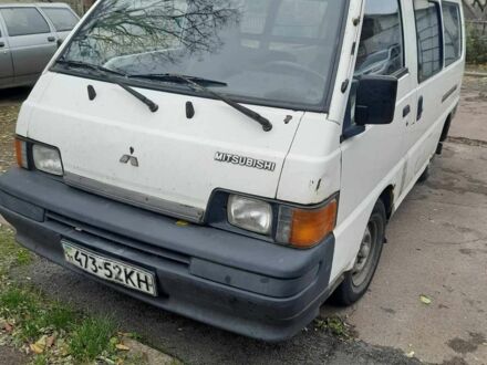 Мицубиси Делика 1994 в Славутиче на Automoto.ua Белый Мицубиси Делика, объемом двигателя 2.5 л и пробегом 300 тыс. км за 2000 $, фото 1 на Automoto.ua