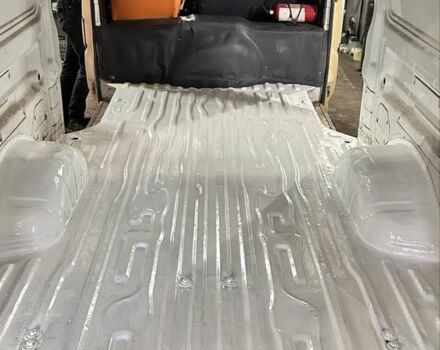 Бежевий Міцубісі Деліка, об'ємом двигуна 2.5 л та пробігом 415 тис. км за 4200 $, фото 21 на Automoto.ua