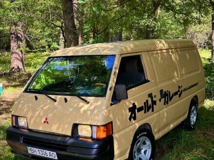 Бежевий Міцубісі Деліка, об'ємом двигуна 2.5 л та пробігом 415 тис. км за 4200 $, фото 1 на Automoto.ua