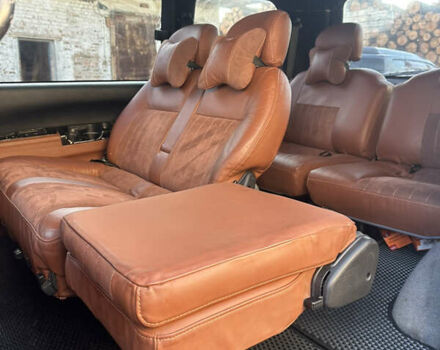 Черный Мицубиси Делика, объемом двигателя 3 л и пробегом 184 тыс. км за 18700 $, фото 30 на Automoto.ua