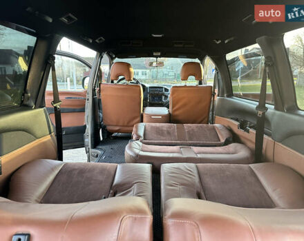 Черный Мицубиси Делика, объемом двигателя 3 л и пробегом 184 тыс. км за 18700 $, фото 37 на Automoto.ua