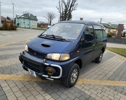 Синий Мицубиси Делика, объемом двигателя 2.8 л и пробегом 135 тыс. км за 7197 $, фото 5 на Automoto.ua