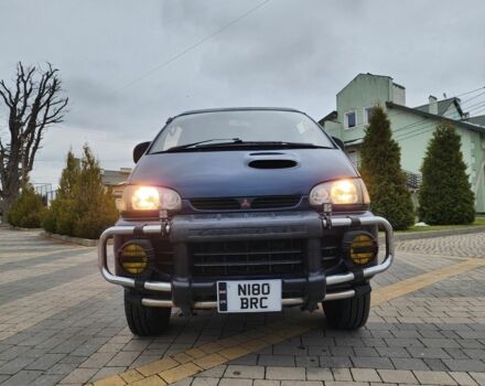 Синий Мицубиси Делика, объемом двигателя 2.8 л и пробегом 135 тыс. км за 7197 $, фото 3 на Automoto.ua