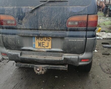 Синий Мицубиси Делика, объемом двигателя 2.8 л и пробегом 111 тыс. км за 1000 $, фото 1 на Automoto.ua