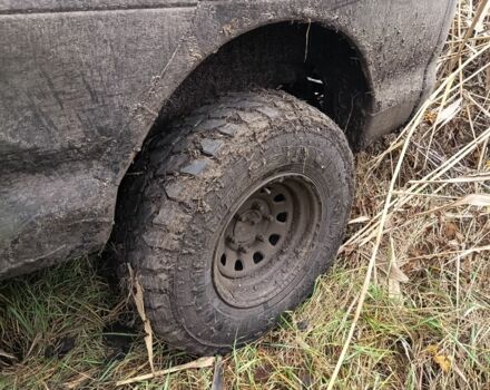 Зеленый Мицубиси Делика, объемом двигателя 2.8 л и пробегом 260 тыс. км за 2200 $, фото 4 на Automoto.ua