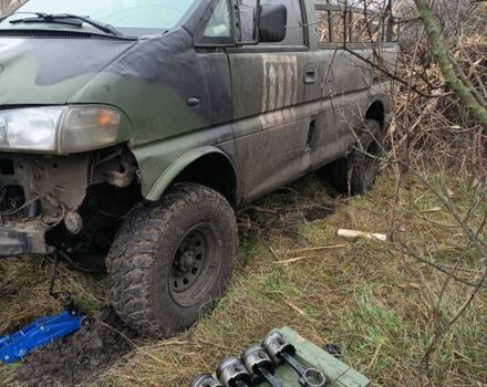 Зеленый Мицубиси Делика, объемом двигателя 2.8 л и пробегом 260 тыс. км за 2200 $, фото 2 на Automoto.ua