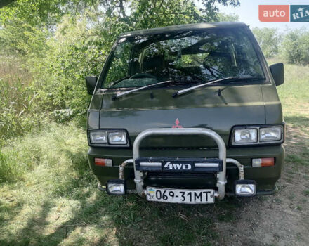 Зелений Міцубісі Деліка, об'ємом двигуна 2.5 л та пробігом 250 тис. км за 6000 $, фото 7 на Automoto.ua