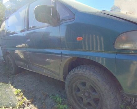 Зелений Міцубісі Деліка, об'ємом двигуна 0 л та пробігом 300 тис. км за 8000 $, фото 1 на Automoto.ua