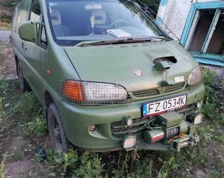 Зелений Міцубісі Деліка, об'ємом двигуна 2.5 л та пробігом 300 тис. км за 2906 $, фото 1 на Automoto.ua