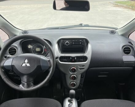 Белый Мицубиси Другая, объемом двигателя 0 л и пробегом 253 тыс. км за 3500 $, фото 7 на Automoto.ua