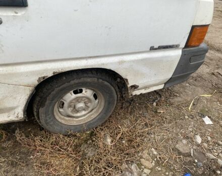 Мицубиси Другая 1991 в Изюме на Automoto.ua Белый Мицубиси Другая, объемом двигателя 2.5 л и пробегом 360 тыс. км за 1755 $, фото 11 на Automoto.ua