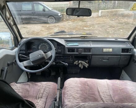Мицубиси Другая 1991 в Изюме на Automoto.ua Белый Мицубиси Другая, объемом двигателя 2.5 л и пробегом 360 тыс. км за 1755 $, фото 7 на Automoto.ua