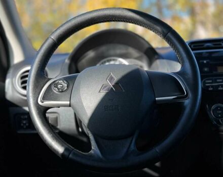 Белый Мицубиси Другая, объемом двигателя 1.2 л и пробегом 191 тыс. км за 5999 $, фото 7 на Automoto.ua