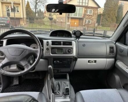 Черный Мицубиси Другая, объемом двигателя 0 л и пробегом 234 тыс. км за 4850 $, фото 6 на Automoto.ua