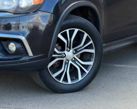 Черный Мицубиси Другая, объемом двигателя 2.4 л и пробегом 230 тыс. км за 14200 $, фото 4 на Automoto.ua