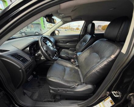 Черный Мицубиси Другая, объемом двигателя 2.4 л и пробегом 230 тыс. км за 14200 $, фото 9 на Automoto.ua