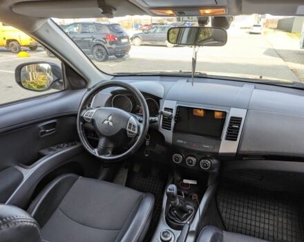 Коричневий Міцубісі Інша, об'ємом двигуна 2.3 л та пробігом 242 тис. км за 11600 $, фото 6 на Automoto.ua