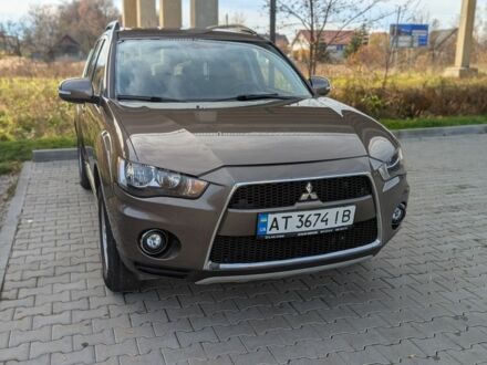 Міцубісі Інша 2011 у Коломые на Automoto.ua Коричневий Міцубісі Інша, об'ємом двигуна 2.3 л та пробігом 242 тис. км за 11600 $, фото 1 на Automoto.ua