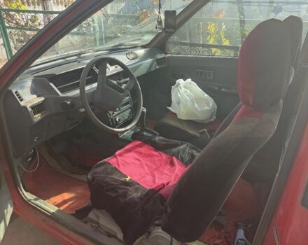 Красный Мицубиси Другая, объемом двигателя 1.3 л и пробегом 26 тыс. км за 1000 $, фото 7 на Automoto.ua