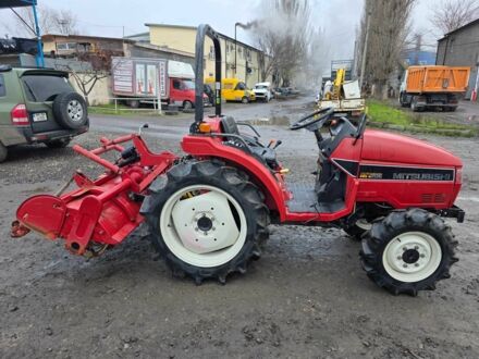 Міцубісі Інша, об'ємом двигуна 0 л та пробігом 485 тис. км за 5500 $, фото 1 на Automoto.ua