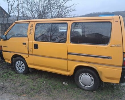 Жовтий Міцубісі Інша, об'ємом двигуна 1.9 л та пробігом 300 тис. км за 1064 $, фото 2 на Automoto.ua