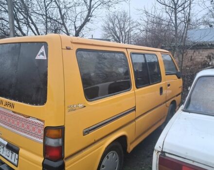 Жовтий Міцубісі Інша, об'ємом двигуна 1.9 л та пробігом 300 тис. км за 1064 $, фото 4 на Automoto.ua