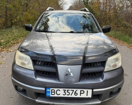 Сірий Міцубісі Інша, об'ємом двигуна 2 л та пробігом 245 тис. км за 5450 $, фото 2 на Automoto.ua
