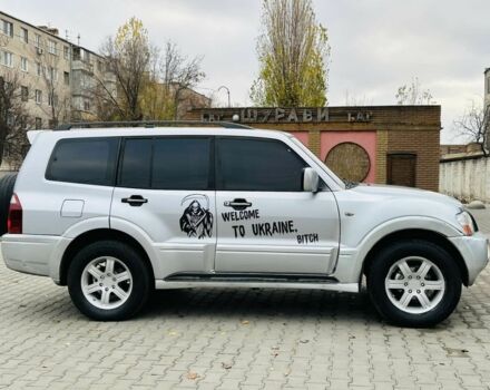 Серый Мицубиси Другая, объемом двигателя 3.2 л и пробегом 270 тыс. км за 4744 $, фото 4 на Automoto.ua