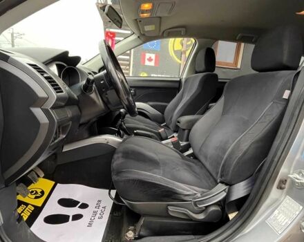 Серый Мицубиси Другая, объемом двигателя 2 л и пробегом 310 тыс. км за 7600 $, фото 14 на Automoto.ua