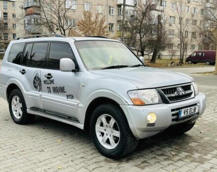 Серый Мицубиси Другая, объемом двигателя 3.2 л и пробегом 270 тыс. км за 4744 $, фото 3 на Automoto.ua