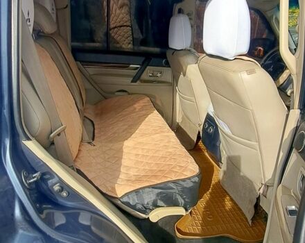 Сірий Міцубісі Інша, об'ємом двигуна 3 л та пробігом 223 тис. км за 8500 $, фото 5 на Automoto.ua