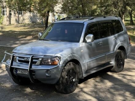 Сірий Міцубісі Інша, об'ємом двигуна 3 л та пробігом 304 тис. км за 6700 $, фото 1 на Automoto.ua