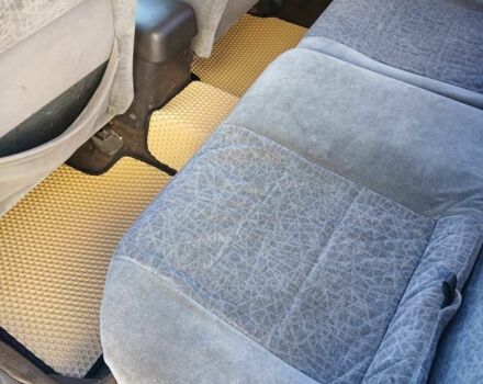 Зелений Міцубісі Інша, об'ємом двигуна 1.8 л та пробігом 418 тис. км за 1100 $, фото 3 на Automoto.ua