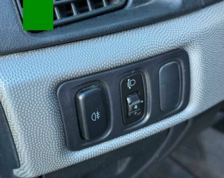 Зелений Міцубісі Інша, об'ємом двигуна 1.8 л та пробігом 161 тис. км за 5490 $, фото 12 на Automoto.ua